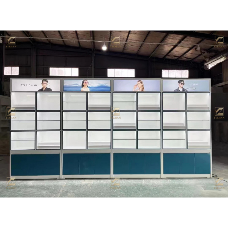 Vitrine sur mesure pour optici - Interior Design Retail avis et prix