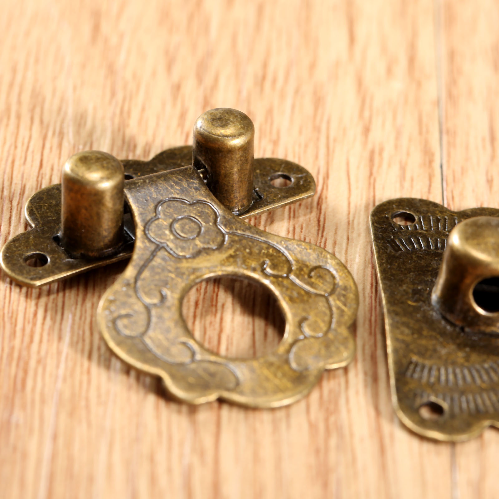Serrure à loquet en Bronze Ant - Antique Brass Hook avis et prix