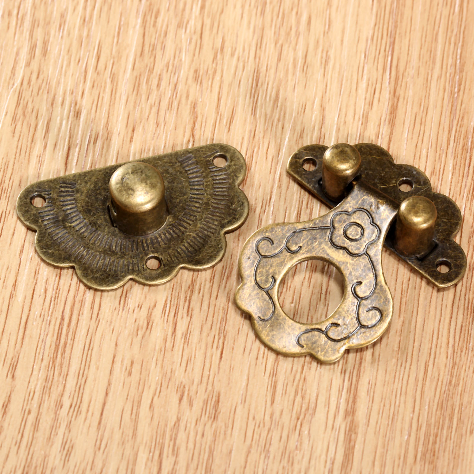 Serrure à loquet en Bronze Ant - Antique Brass Hook avis et prix